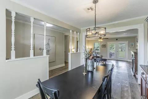 Dining - 11118 China Spring Rd, Waco, TX 76708 photo 1 of 2