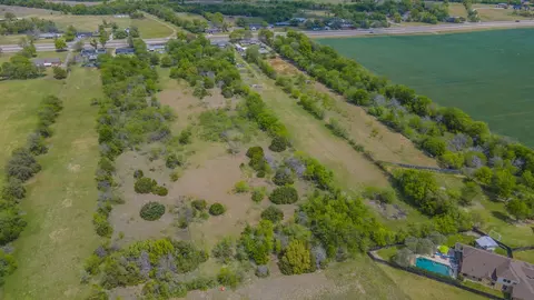 View/Area - 11118 China Spring Rd, Waco, TX 76708 photo 4 of 6