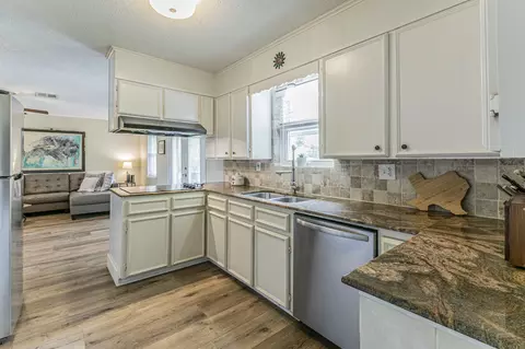 Kitchen - 11118 China Spring Rd, Waco, TX 76708 photo 1 of 3
