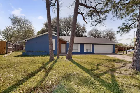 400 Casa Bello Ct, Irving, TX 75062