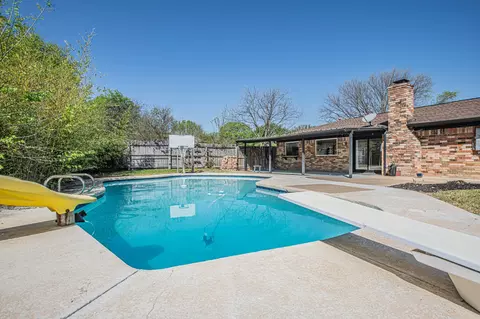 8224 Pearl St, North Richland Hills, TX 76180