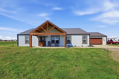 2201 South Rd, Whitesboro, TX 76273