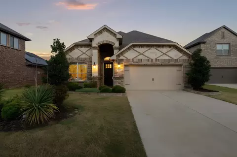 1209 Rushmore Dr, Burleson, TX 76028