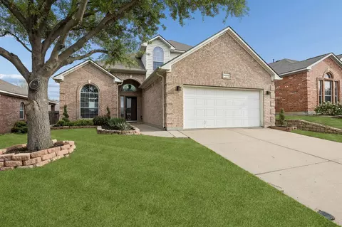 4065 Claymore Ln, Fort Worth, TX 76244