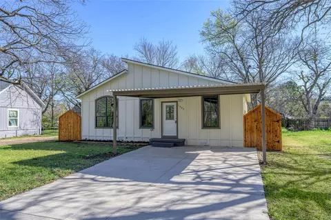 1905 S Walnut St, Sherman, TX 75090