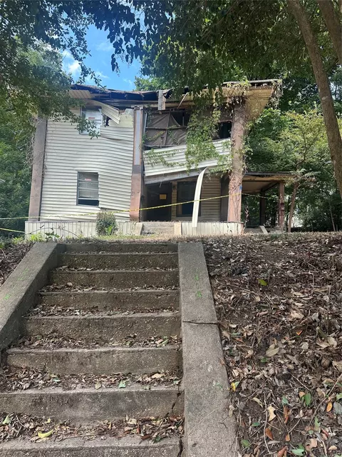 2412 Creswell Ave, Shreveport, LA 71104