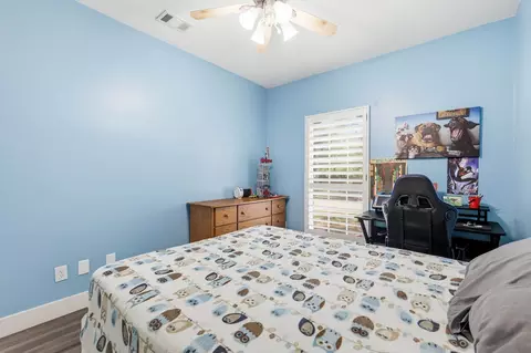 Bedroom - 1711 Copper Leaf Dr, Corinth, TX 76210 photo 4 of 6