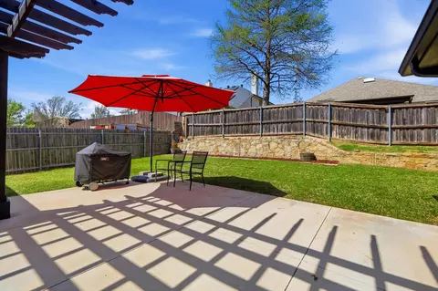 Exterior - 1711 Copper Leaf Dr, Corinth, TX 76210 photo 8 of 11