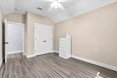 Bedroom - 1711 Copper Leaf Dr, Corinth, TX 76210 photo 5 of 6