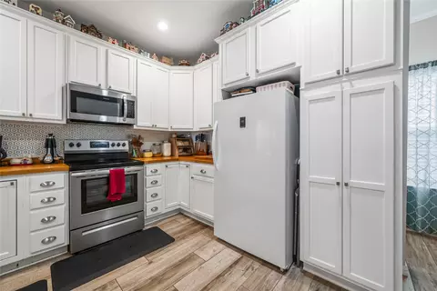 Kitchen - 105 S 6th St, Celeste, TX 75423 photo 4 of 4