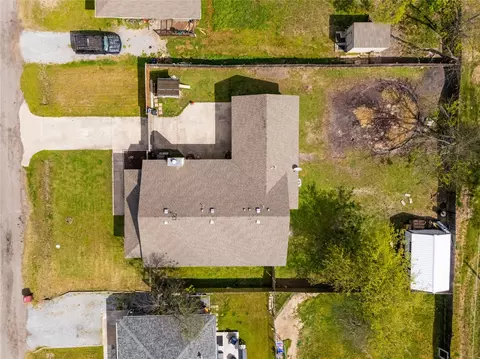 View/Area - 105 S 6th St, Celeste, TX 75423 photo 5 of 6