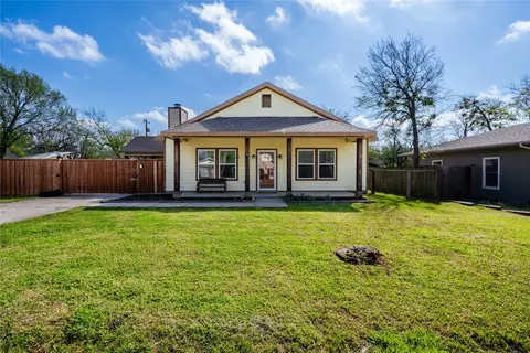 Exterior - 105 S 6th St, Celeste, TX 75423 photo 5 of 7