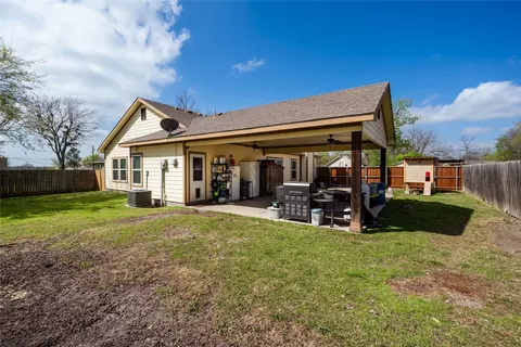 Other - 105 S 6th St, Celeste, TX 75423 photo 4 of 6