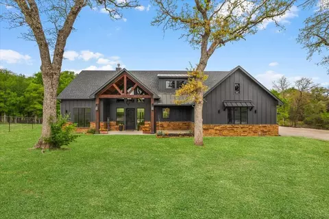 4024 Fall Creek Dr, Weatherford, TX 76087