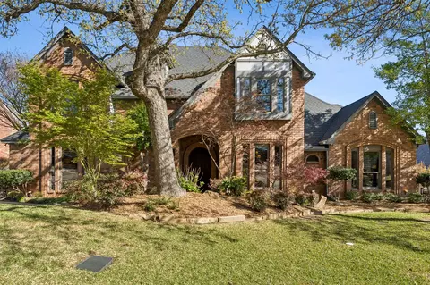 5307 Hidden Trails Dr, Arlington, TX 76017