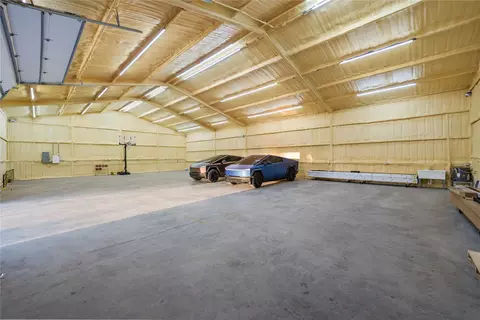 6925 Sky Rd, Joshua, TX 76058