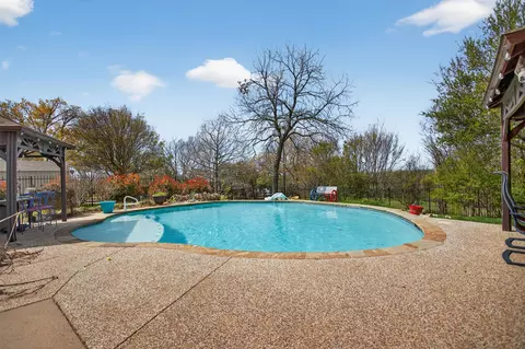 902 S Alamo Rd, Rockwall, TX 75087