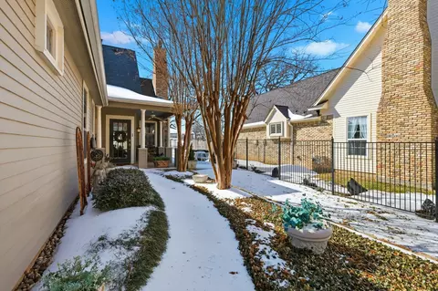 Exterior - 307 Denton St E, Argyle, TX 76226 photo 6 of 11