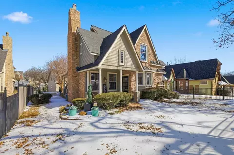 Exterior - 307 Denton St E, Argyle, TX 76226 photo 2 of 11