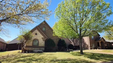 13780 W Riviera Dr, Burleson, TX 76028