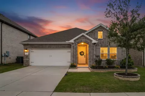 1725 Continental Dr, Princeton, TX 75407