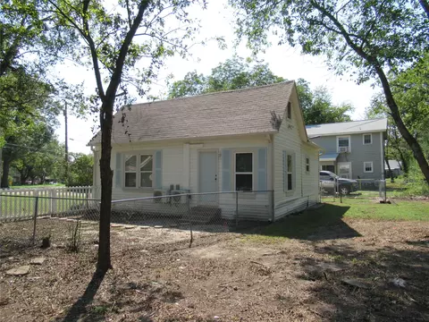 Other - 1402 Walnut St, Commerce, TX 75428 photo 3 of 3