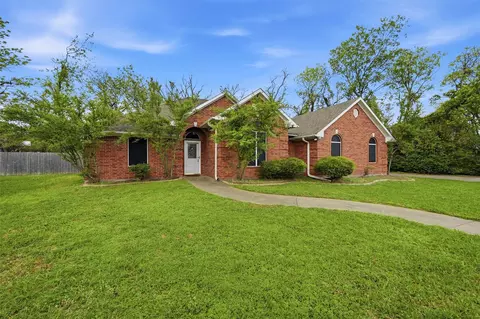 109 Franklin Ct, Pottsboro, TX 75076