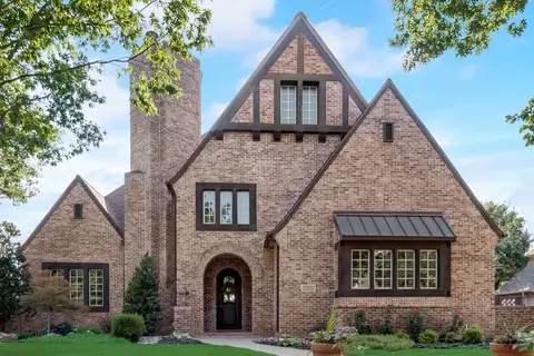 6804 Whittier Ln, Colleyville, TX 76034
