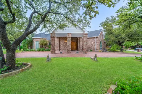 4503 Bretton Bay Ln, Dallas, TX 75287