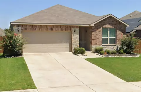 3010 Cassinia Pkwy, Forney, TX 75126