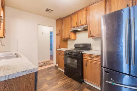 Kitchen - 1630 Mckenzie Ave, Waco, TX 76708 photo 2 of 2