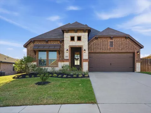 6505 Molly Anita Dr, Joshua, TX 76058