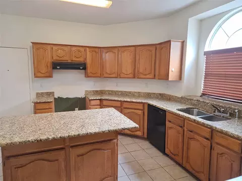 Kitchen - 707 E Grubb Dr, Mesquite, TX 75149 photo 2 of 2