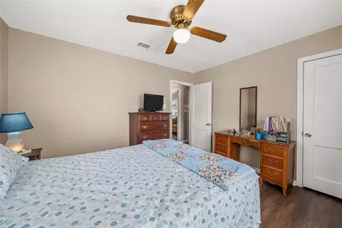 Bedroom - 3528 N 25th St, Waco, TX 76708 photo 2 of 4