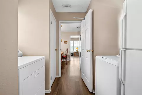 Entry Way - 3528 N 25th St, Waco, TX 76708 photo 1 of 1