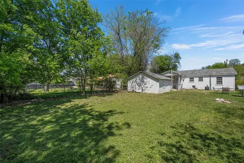 Exterior - 3528 N 25th St, Waco, TX 76708 photo 6 of 6