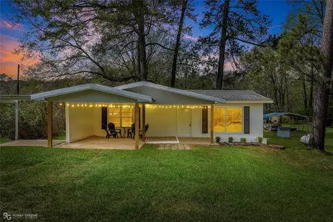 224 Prysock Rd, Doyline, LA 71023