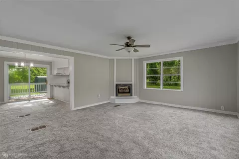 Living - 224 Prysock Rd, Doyline, LA 71023 photo 5 of 5