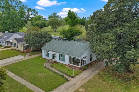 3632 Greenway Pl, Shreveport, LA 71105