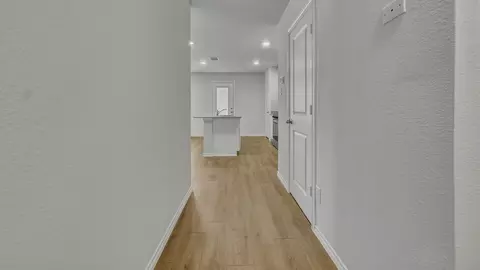 Entry Way - 1921 Glory Dr, Bonham, TX 75418 photo 2 of 3