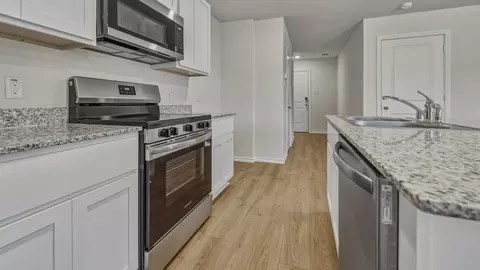 Kitchen - 1921 Glory Dr, Bonham, TX 75418 photo 5 of 5