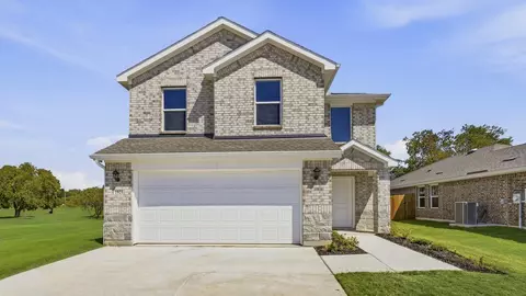 1921 Glory Dr, Bonham, TX 75418