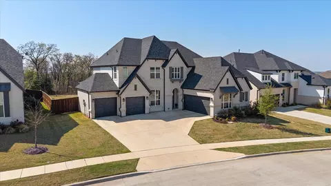 6801 Lost Falls Dr, Argyle, TX 76226