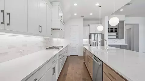 Kitchen - 10001 Sagehawk Dr, Denton, TX 76205 photo 3 of 3