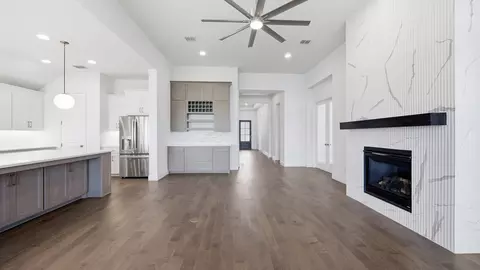 Living - 10001 Sagehawk Dr, Denton, TX 76205 photo 3 of 3