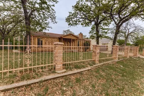 3308 Donalee St, Fort Worth, TX 76119