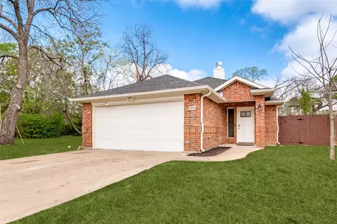 1011 Houston St, Arlington, TX 76012