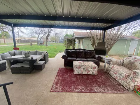 Exterior - 807 Gantt St, Bangs, TX 76823 photo 6 of 8