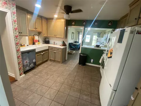 Kitchen - 807 Gantt St, Bangs, TX 76823 photo 1 of 2
