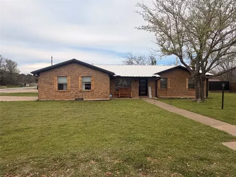 200 33rd St, Mineral Wells, TX 76067